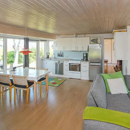 Lovely In Sams With House Sea View Holiday home